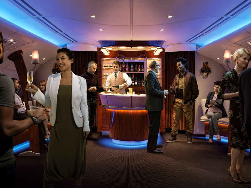 Der Airbus A380 hat eine eigene Bar. (c) Emirates.com